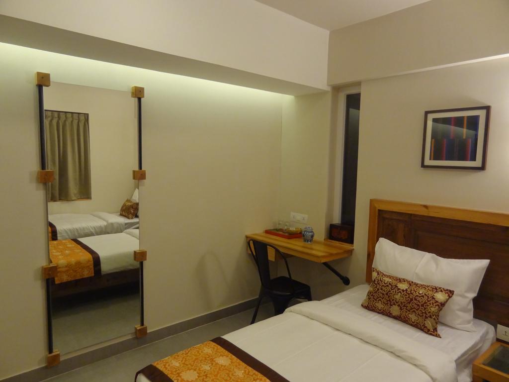 Utse Suites Bangalore Bagian luar foto